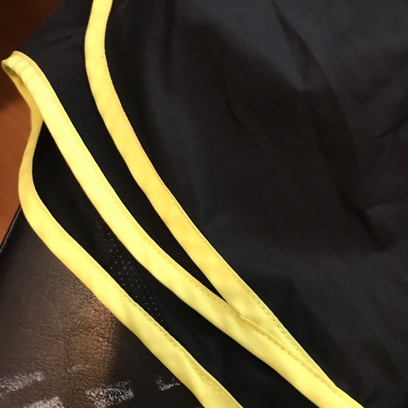 Nike Dri-Fit shorts - Picture 2 of 5